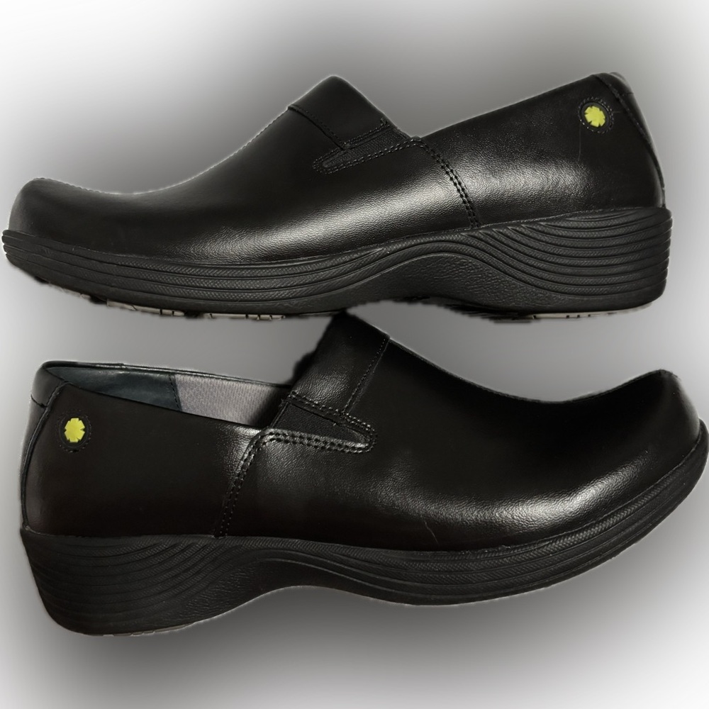 🎄Dansko🎄Black Clog Mules🛍️Women in Healthcare Shoes🛍️Sz.41 (US. 10.5/11)